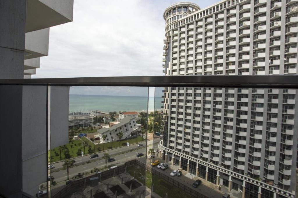 Apartment On Sherif Khimshiashvili Street 15B Batumi Exterior foto